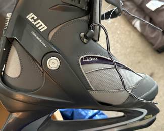 LL Bean hockey skates, new in box