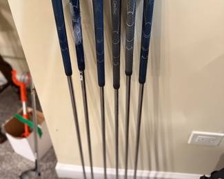 golf clubs