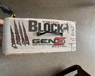 Youth Block GenZ XL bow & arrow target
