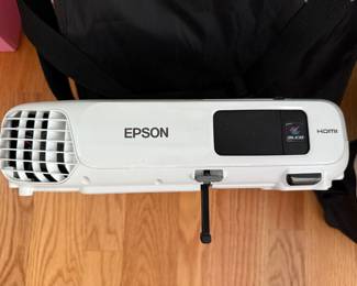 EPSON LCD Projector Model H552A