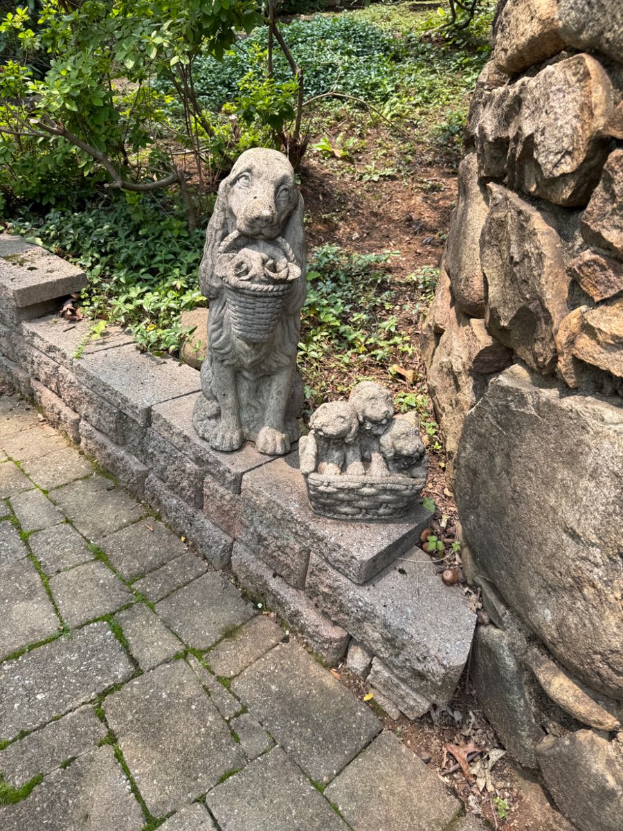Garden statuary