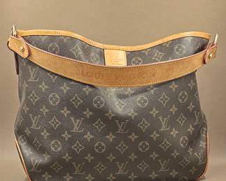 Louis Vuitton Coated Canvas Hobo Handbag. Authentic. Used but in like new condition!