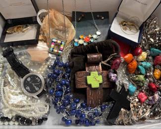 Treasure Chest Of Fashion Jewelry