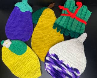 Handmade crochet potholders vtg