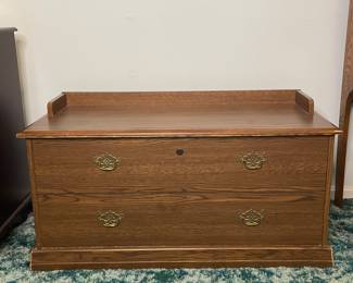 Vtg. blanket chest
