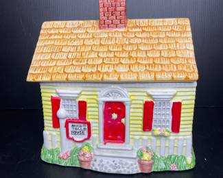 Nestle Toll House vintage cookie jar