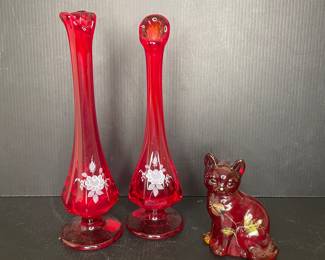 Fenton Ruby swung vases & amberina sitting cat figurine