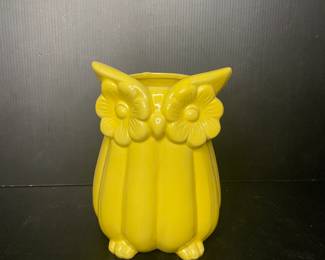 Retro owl vase