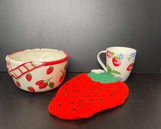 Strawberry bowl, potholder & mug