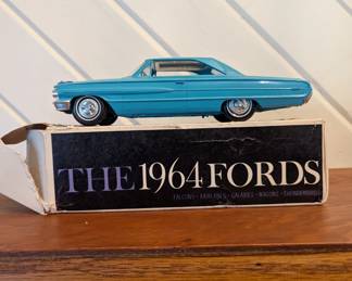 1964 One of Ford's CAR OF THE YEAR! Ford Galaxie 500 in Pagoda Green