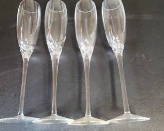 Set of 12 Wine Glasses