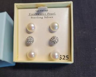 Freshwater Pearl Earrings