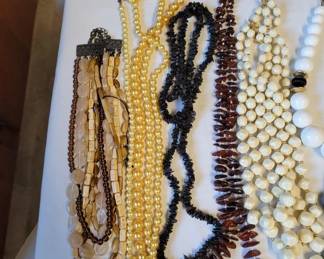 Necklaces Lot 1