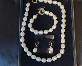 Necklace, Bracelet and Earring Set