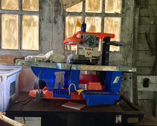 Toy battle ship