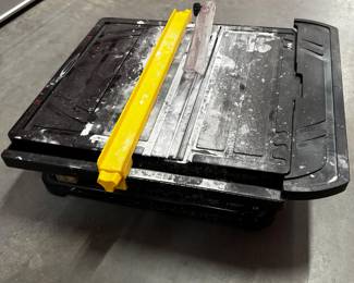 Wet saw/tile cutter