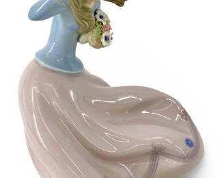 Lladro Porcelain ‘Blustery Day' Sculpture