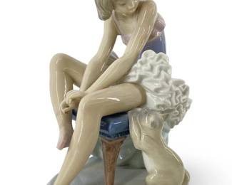 Lladro Porcelain ‘Can I Help?' Sculpture