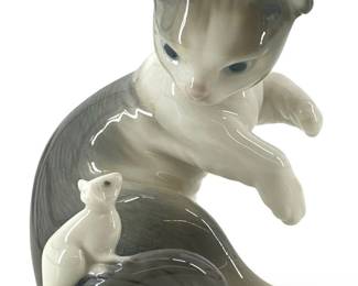 Lladro Porcelain ‘Cat and Mouse' Figurine