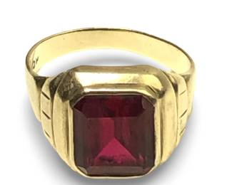 Tremendous 10KT Yellow Gold Ruby Ring