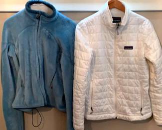 Patagonia Womens Size S White Polyester Fill And Turquoise Fleece Jackets