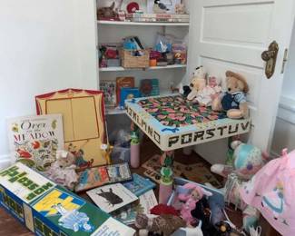 Alphabet Table, Childrens Books And Toys