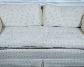 Traditional Button Tufted Settee