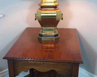 Chippendale Style Side Table With Lamp