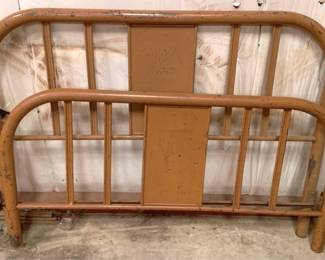514 - Metal Headboard & Footboard - 52" x 38"