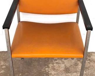 605 - Chair - 31" x 18" x 22"