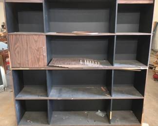 664 - Bookshelf - 72" x 72" x 14"