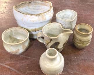 904 - 6 Art Pottery Items