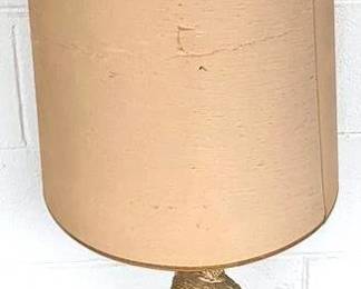 647 - Lamp - 33" Tall You are buying a used as-is electric/electronic item. We do not guarantee all components are present, and if it is not expressly stated, it is untested.