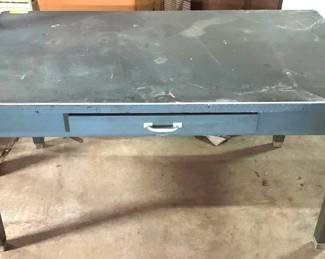 1006 - Metal Desk - 34" x 60" x 31"