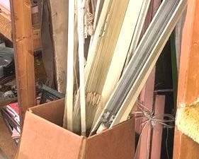 1141 - Lot of Assorted Items (Between Shelves)