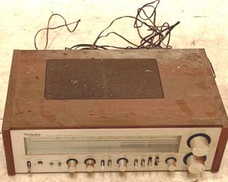 138 - Technics AM/FM Stereo - Receiver SA 400 - 18x10x6 You are buying a used as-is electric/electronic item. We do not guarantee all components are present, and if it is not expressly stated, it is untested.