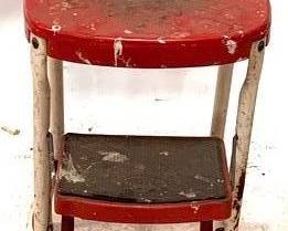 58 - Metal Chair - Step Ladder - 34" x 14" x 18"