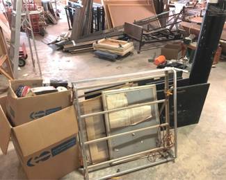 971 - Lot of Assorted Items