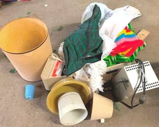 686 - Lot of Assorted Items