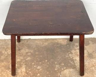 615 - Table - 24" x 18" x 19"