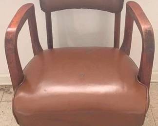 1198 - Office Chair - 32" x 20" x 21"