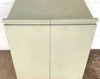 566 - Rolling Metal Cabinet - 23" x 28.5" x 19"