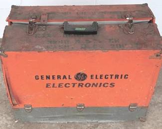 739 - General Electric Electrician's Toolbox 11x22x17