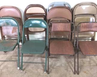 957 - 16 Folding Chairs - 31" x 16" x 18"