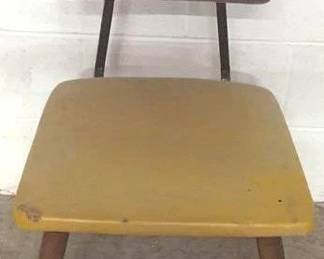 1101 - Chair - 32" x 17" x 18"