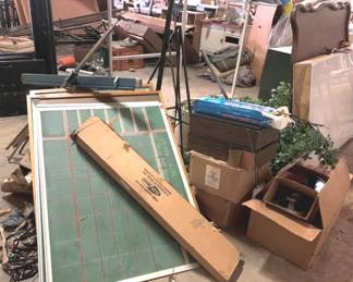 972 - Lot of Assorted Items