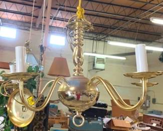 681 - Hanging Light Fixture - 20" x 13" You are buying a used as-is electric/electronic item. We do not guarantee all components are present, and if it is not expressly stated, it is untested.