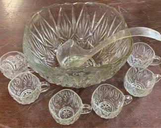 845 - Glass Punch Bowl Set