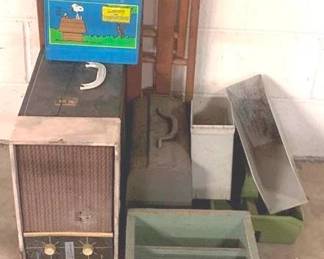 1019 - Lot of Assorted Items You are buying a used as-is electric/electronic item. We do not guarantee all components are present, and if it is not expressly stated, it is untested.