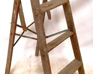 76 - Wood Ladder - 45" x 18"
